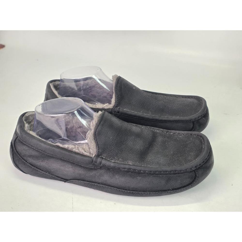 UGG Ascot Men's Slippers Size 11 Black Leather House Shoes Slip On‎ Moccasin